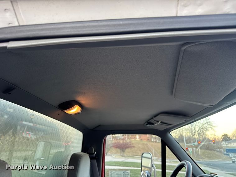 image for item DW6741 1997 Ford F450 Super Duty rescue vehicle