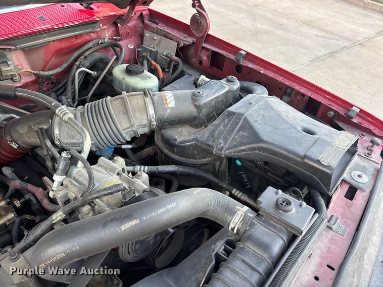 image for item DW6741 1997 Ford F450 Super Duty rescue vehicle