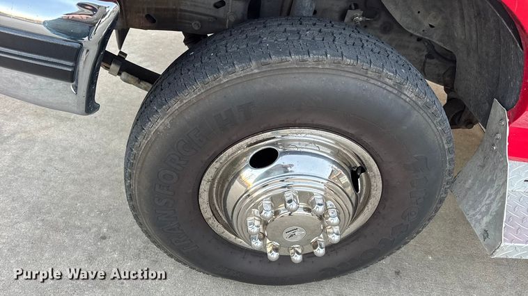 image for item DW6741 1997 Ford F450 Super Duty rescue vehicle