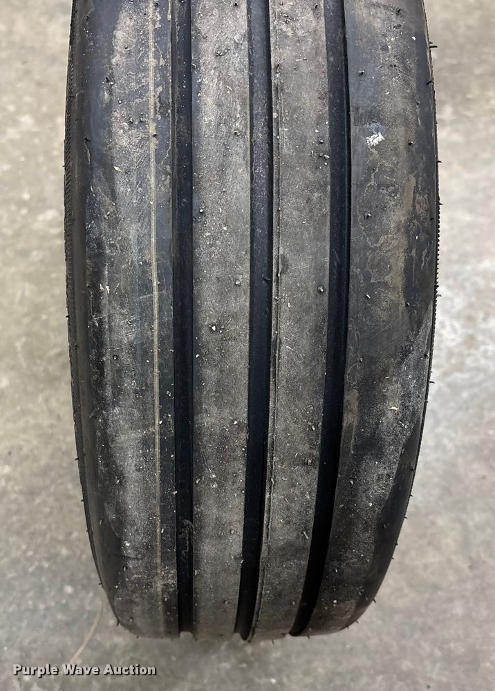 image for item DW7360 2016 John Deere HX15 batwing rotary mower