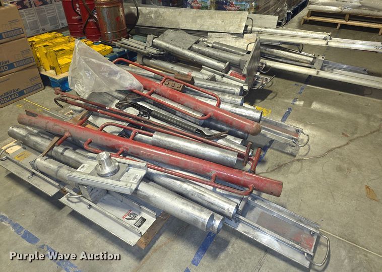 image for item DZ3666 Shoring equipment