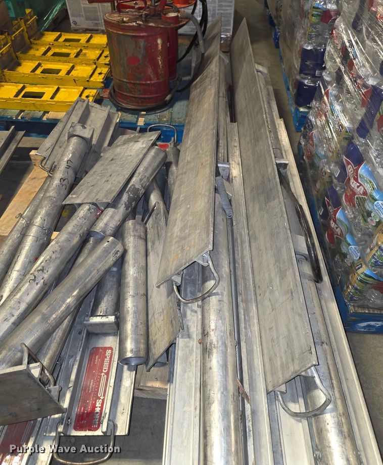 image for item DZ3666 Shoring equipment