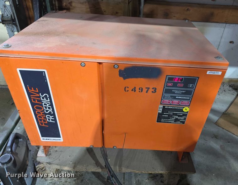 image for item DZ3687 Nissan 50EE forklift