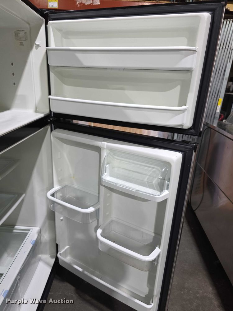 image for item DZ3690 (3) Refrigerators