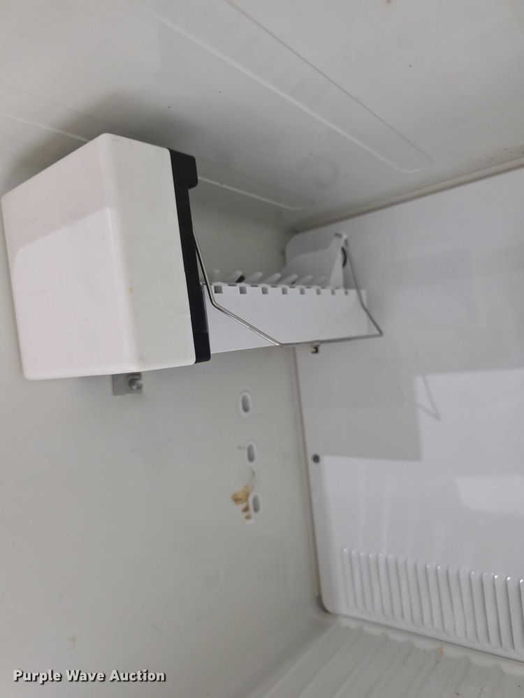 image for item DZ3690 (3) Refrigerators