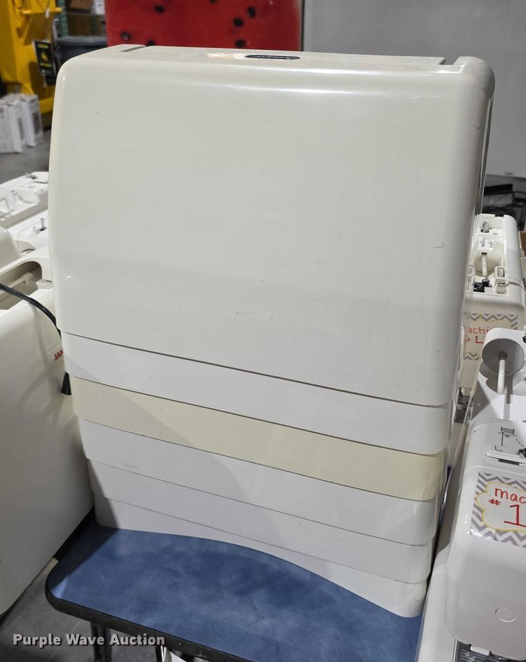 image for item DZ3693 Sewing machines