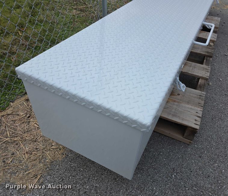 image for item DZ3696 Toolbox