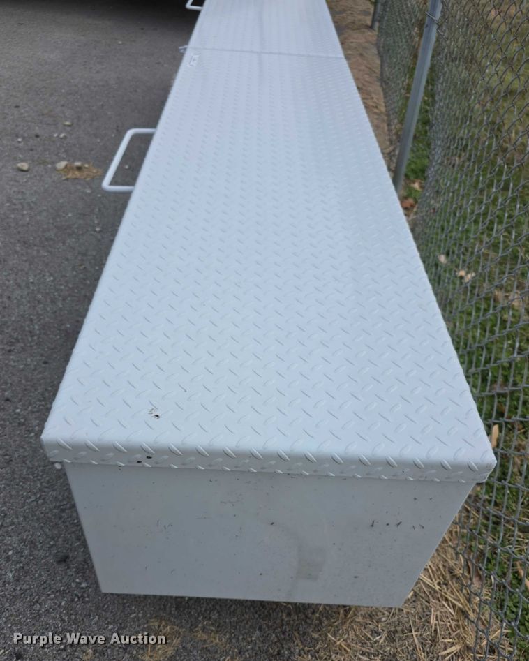 image for item DZ3696 Toolbox