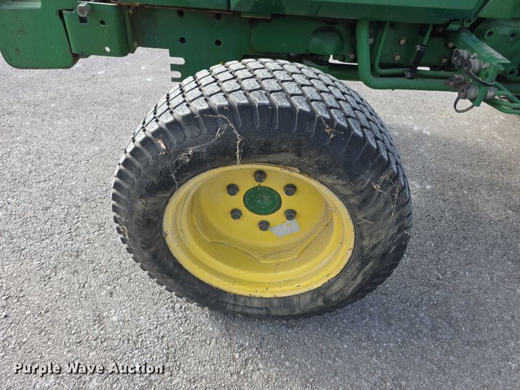 image for item DZ3699 John Deere lawn tractor