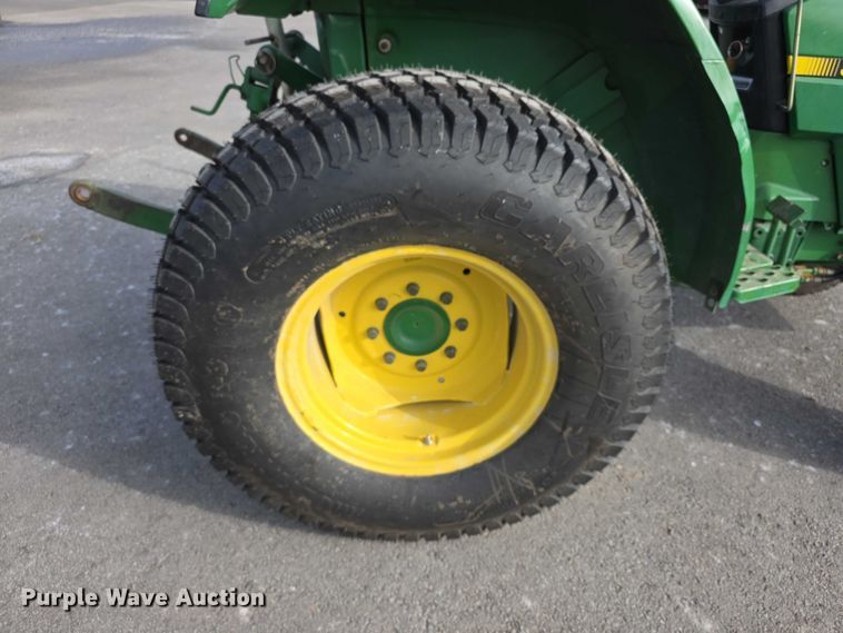 image for item DZ3699 John Deere lawn tractor