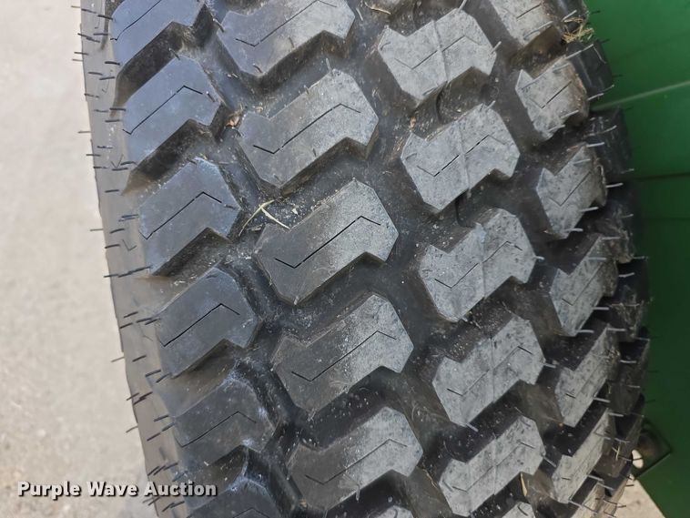 image for item DZ3699 John Deere lawn tractor