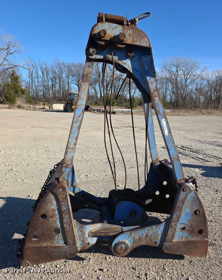 image for item DZ3701 Yaun  clam shell bucket