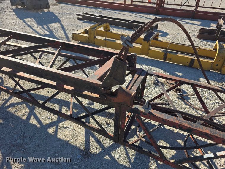 image for item DZ3703 (2) crane sections