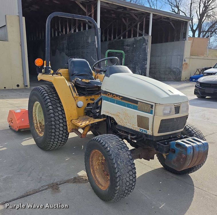 image for item DZ3717 cub cadet 7275 tractor