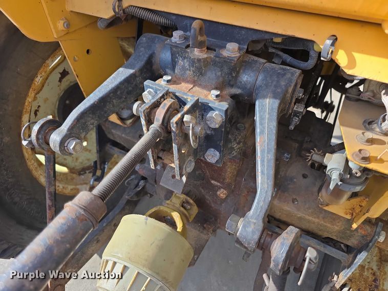 image for item DZ3717 cub cadet 7275 tractor