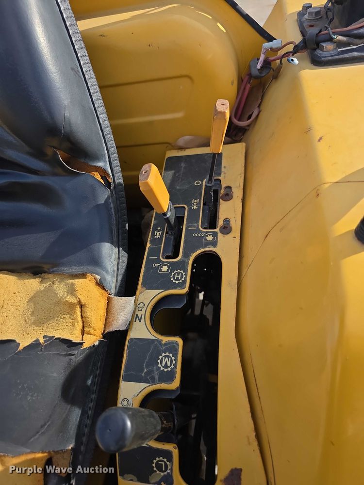 image for item DZ3717 cub cadet 7275 tractor