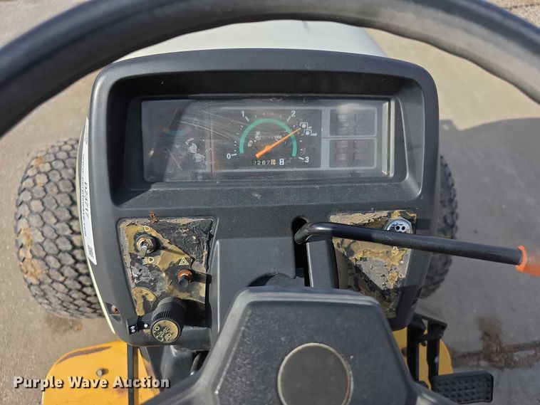 image for item DZ3717 cub cadet 7275 tractor