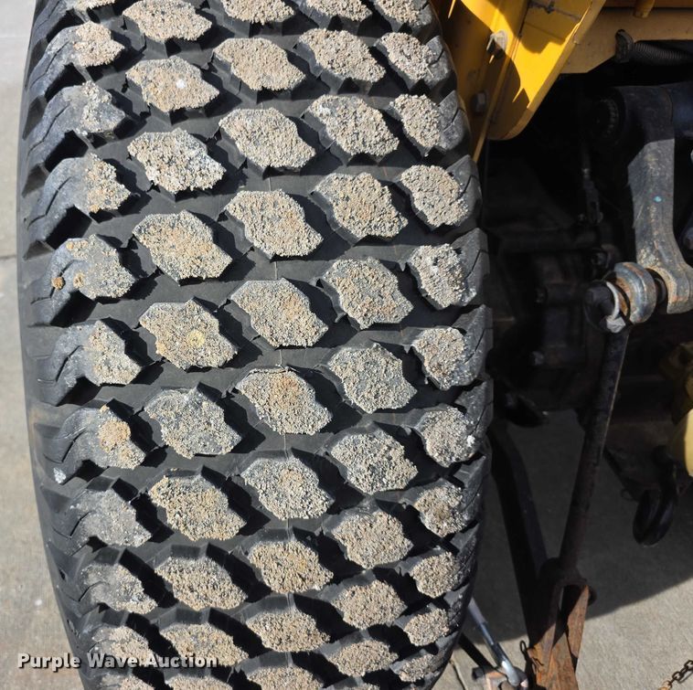 image for item DZ3717 cub cadet 7275 tractor