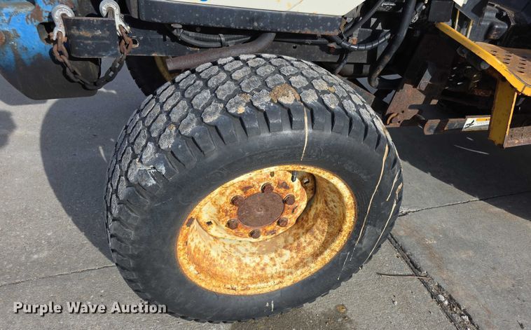 image for item DZ3717 cub cadet 7275 tractor