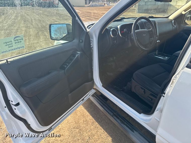 image for item EA2208 2010 Ford Explorer SUV