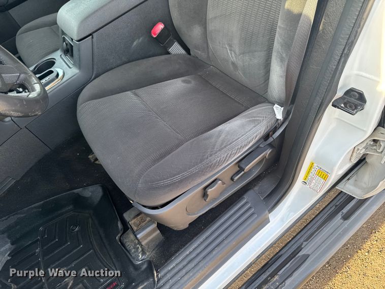 image for item EA2208 2010 Ford Explorer SUV