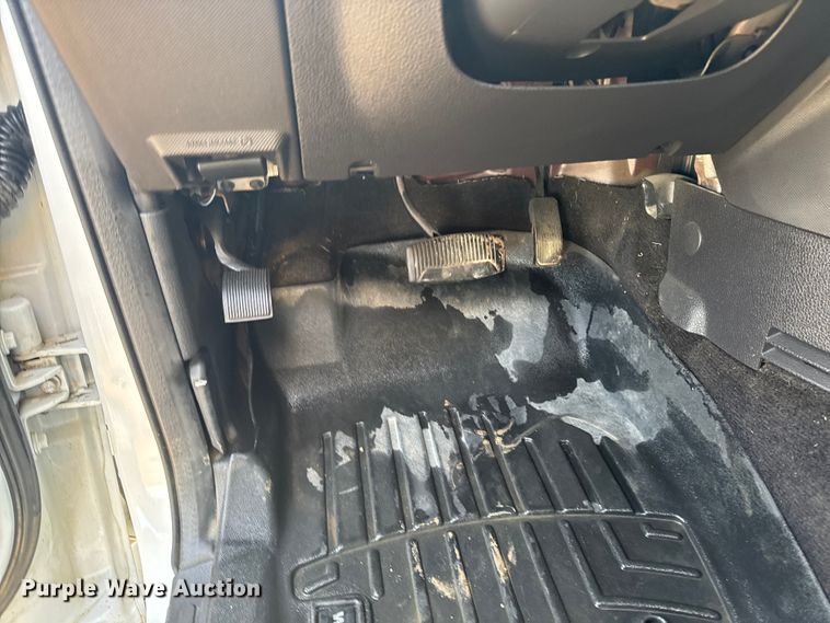 image for item EA2208 2010 Ford Explorer SUV