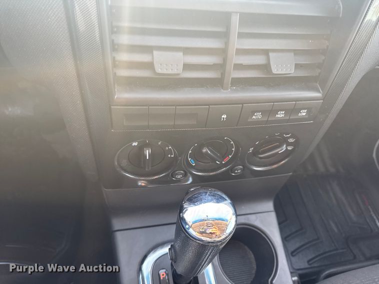image for item EA2208 2010 Ford Explorer SUV