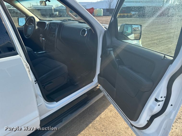 image for item EA2208 2010 Ford Explorer SUV