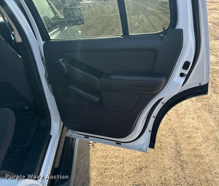 image for item EA2208 2010 Ford Explorer SUV