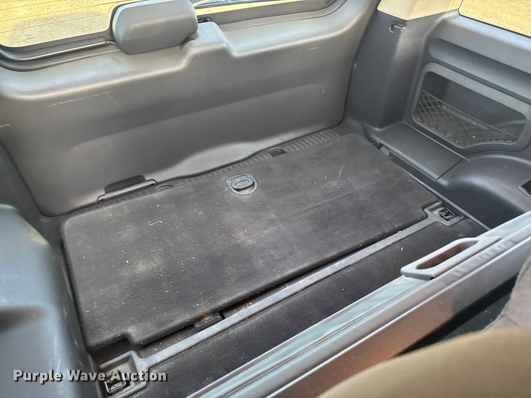 image for item EA2208 2010 Ford Explorer SUV