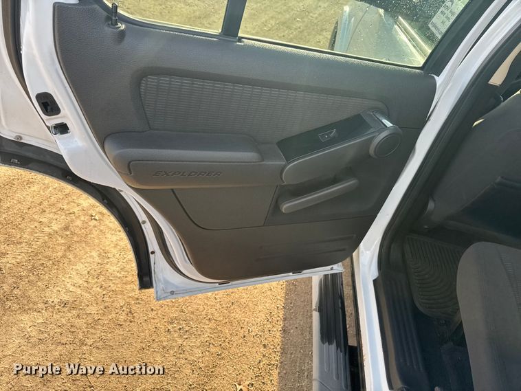 image for item EA2208 2010 Ford Explorer SUV