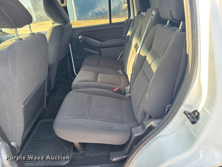 image for item EA2208 2010 Ford Explorer SUV