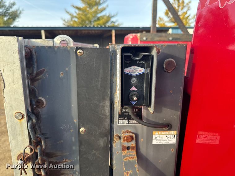 image for item EA2209 2003 Ford F350 Super Duty XL utility bed pickup truck