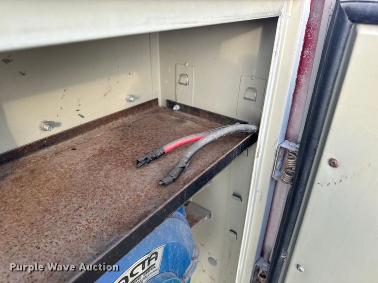 image for item EA2209 2003 Ford F350 Super Duty XL utility bed pickup truck