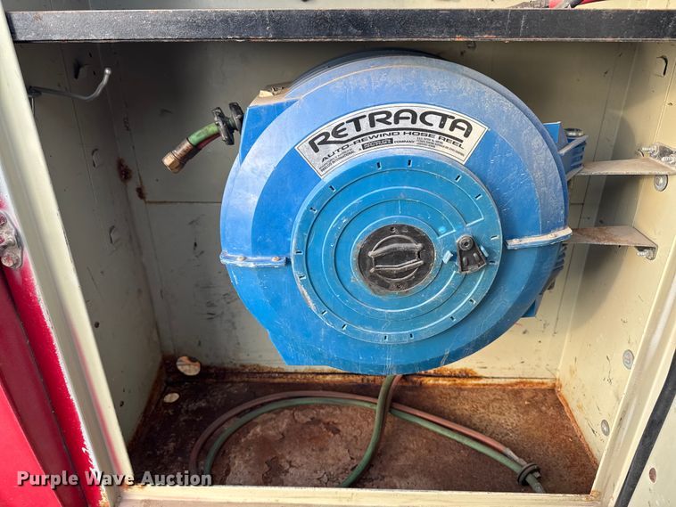 image for item EA2209 2003 Ford F350 Super Duty XL utility bed pickup truck