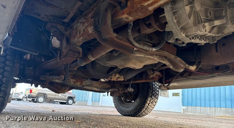 image for item EA2209 2003 Ford F350 Super Duty XL utility bed pickup truck