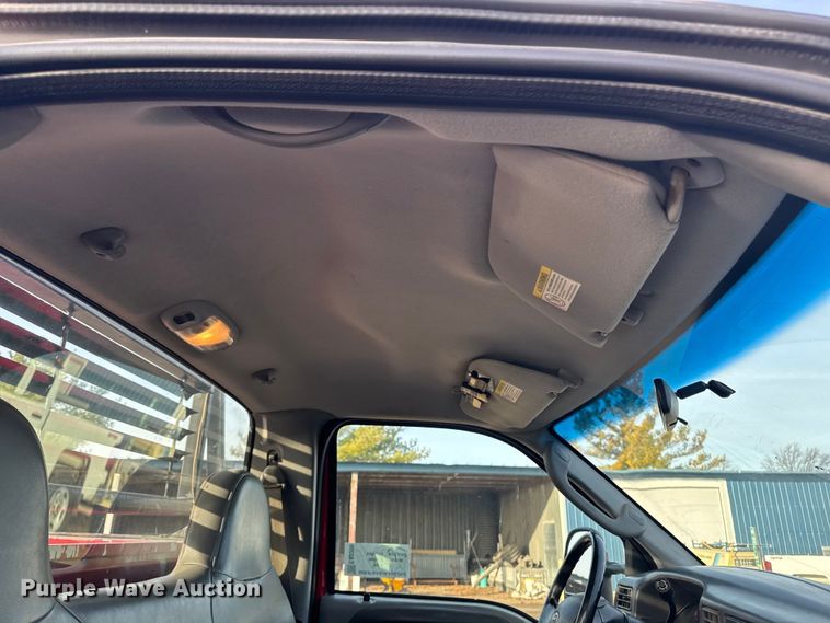 image for item EA2209 2003 Ford F350 Super Duty XL utility bed pickup truck