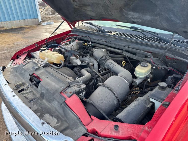 image for item EA2209 2003 Ford F350 Super Duty XL utility bed pickup truck