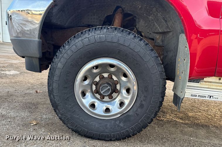 image for item EA2209 2003 Ford F350 Super Duty XL utility bed pickup truck