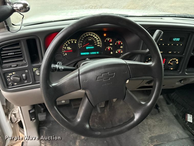 image for item EA7652 2005 Chevrolet Tahoe SUV