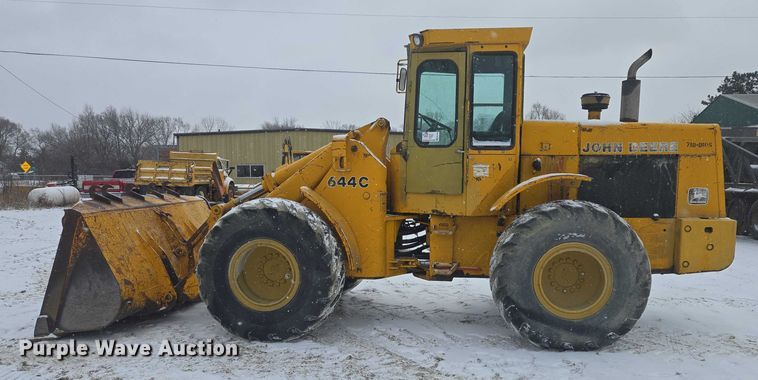 image for item EB1204 1982 John Deere 644C wheel loader