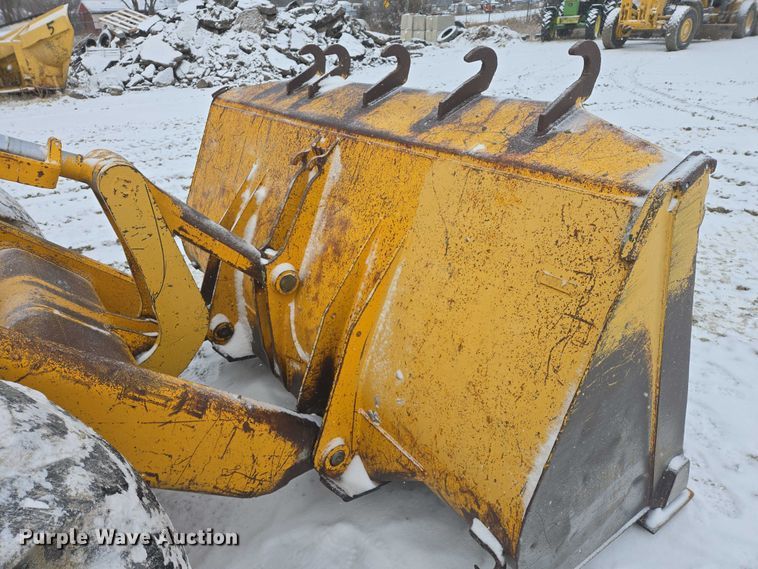 image for item EB1204 1982 John Deere 644C wheel loader