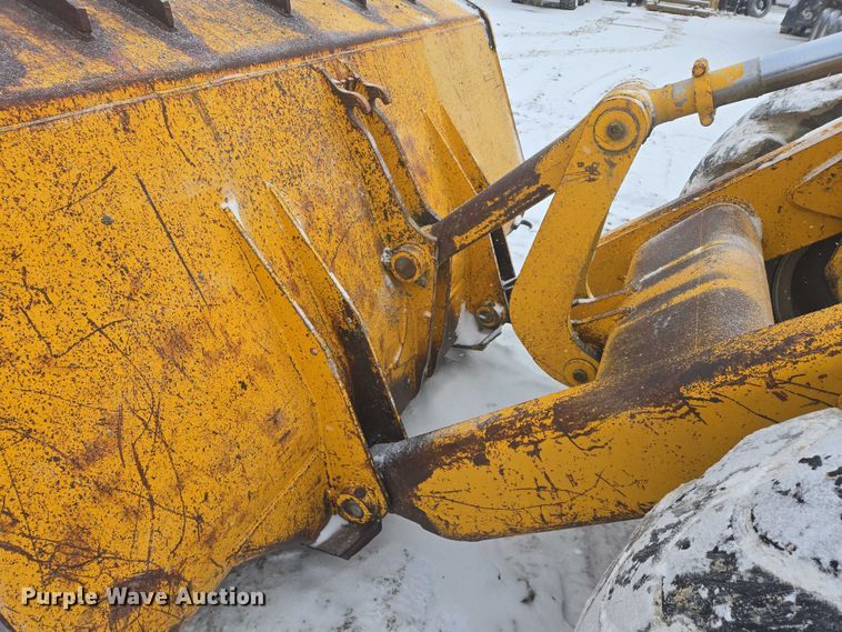 image for item EB1204 1982 John Deere 644C wheel loader