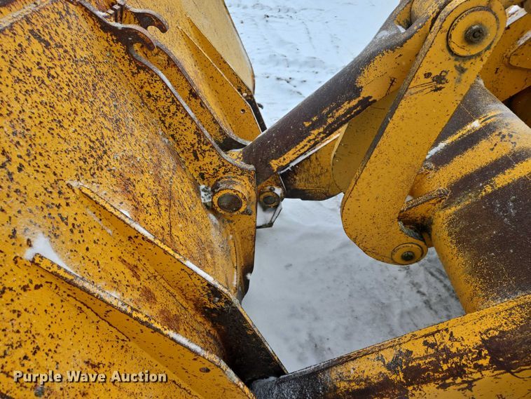 image for item EB1204 1982 John Deere 644C wheel loader