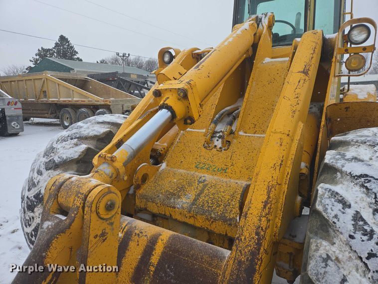 image for item EB1204 1982 John Deere 644C wheel loader