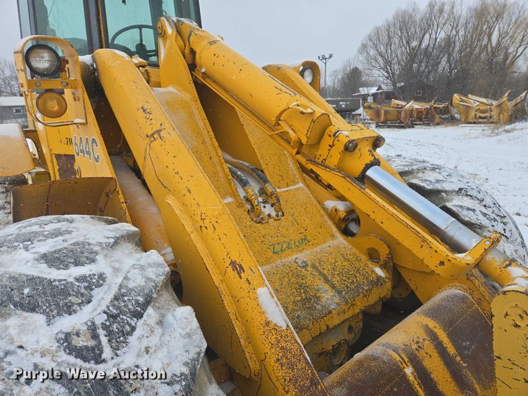 image for item EB1204 1982 John Deere 644C wheel loader
