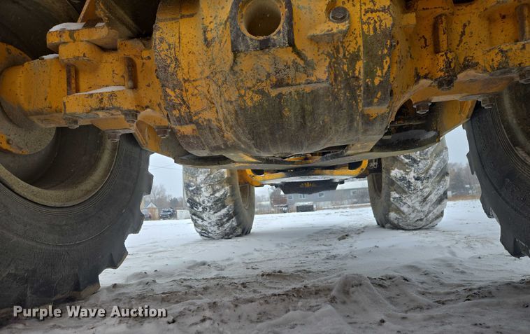 image for item EB1204 1982 John Deere 644C wheel loader