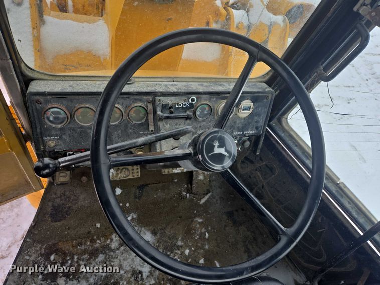 image for item EB1204 1982 John Deere 644C wheel loader