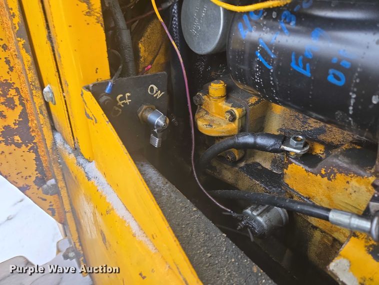 image for item EB1204 1982 John Deere 644C wheel loader