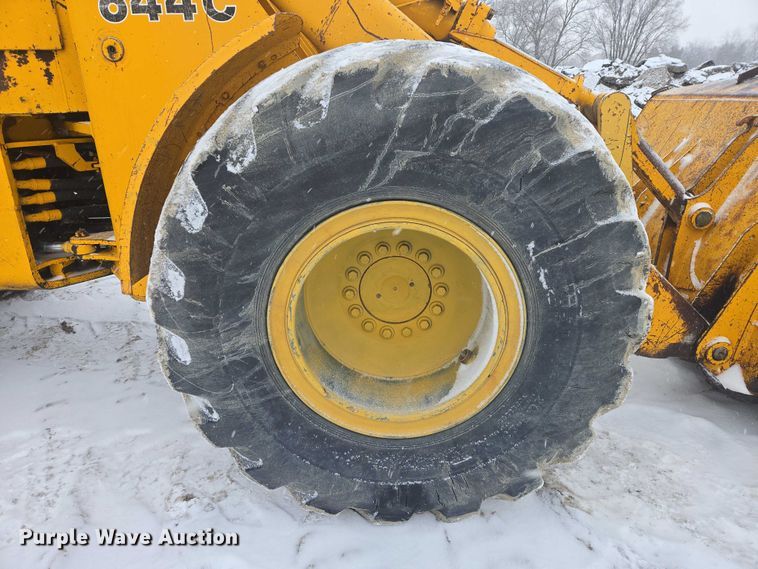 image for item EB1204 1982 John Deere 644C wheel loader